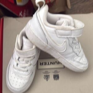 Nike White Sneakers Classic Court Style